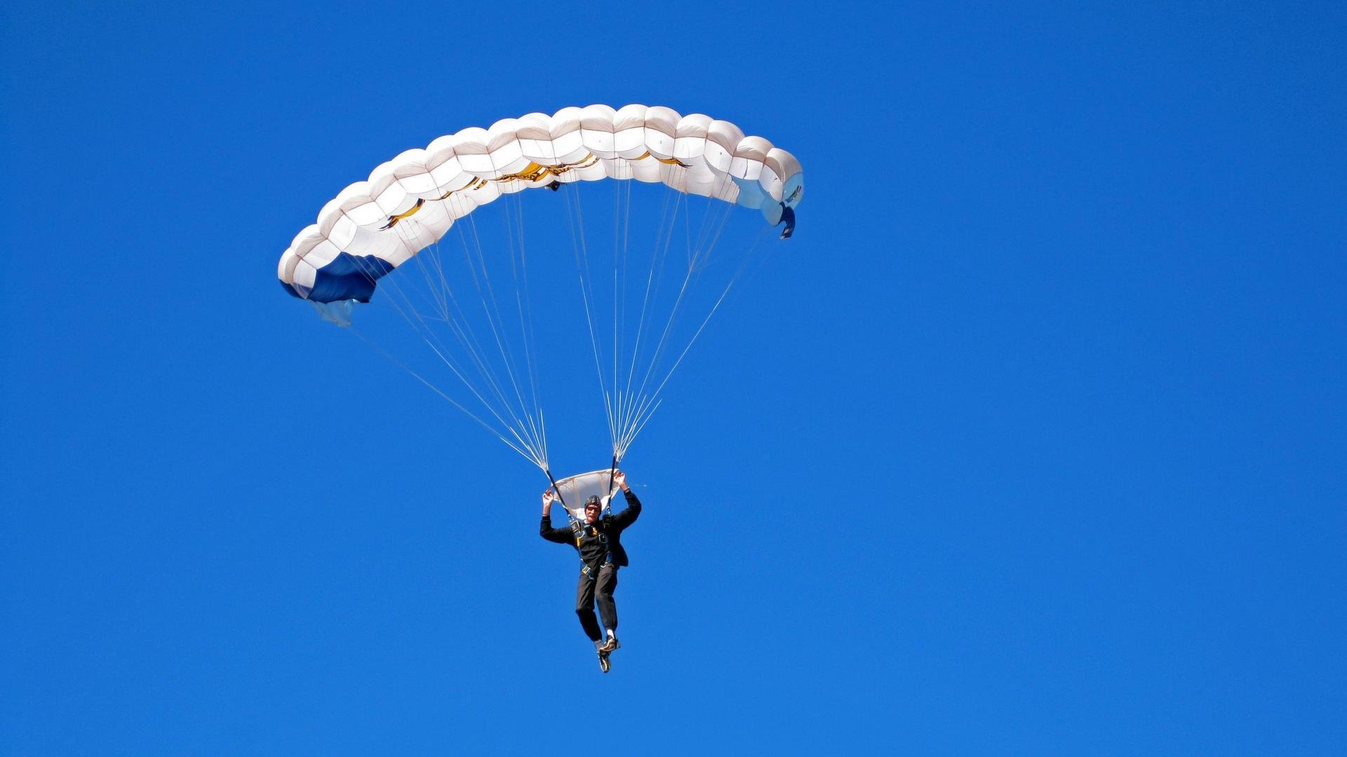 CBA球队加强球员心理健康管理提升比赛状态稳定性，cba球员的日常训练